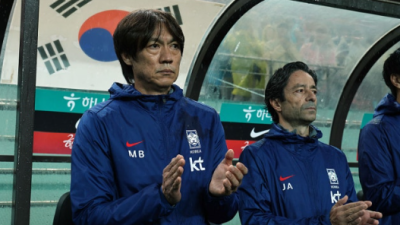 홍명보호 전술 향해 “방향성 보이지 않아…발전하고 있는 건지 모르겠다” 박주호·임상협 입 모아 ‘작심 비판’