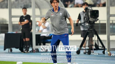 한국, 16강에서 파라과이에 0-1로 져 월드컵 탈락 홍명보 감독의 8강 이상 약속은 지켜질까...슈퍼컴퓨터가 예측한 한국의 미래