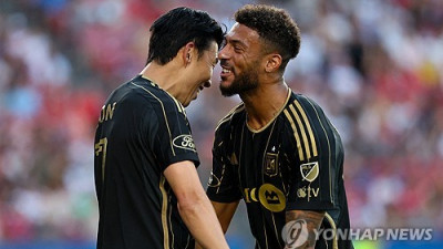 '손흥민 사라지니 무용지물'…부앙가, 볼경합 실패 11회+1위→가봉, 모잠비크에 2-3 충