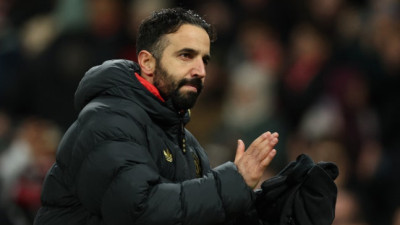 교황이 설득해도 3백 안 바꾼다더니...아모림, '최초 4백 가동'으로 뉴캐슬 제압