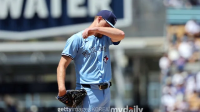 'KIA서 5억 받았는데...' 연봉 64억 대박에도 불만 폭발, 연봉 조정 싸움서 끝내
