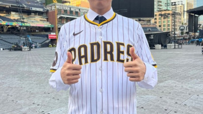 '진짜 대박' 샌디에이고의 다저스 벤치마킹, 그 주인공이 송성문이라니…