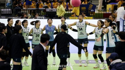 [한번에쓱]'9연승 도전한 현대건설 잡고' 세상을 다가진듯 신난 GS선수들