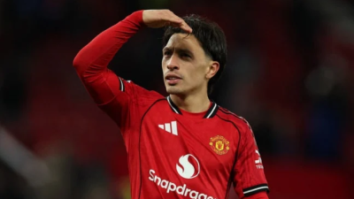 리산드로 마르티네스, 맨체스터 더비서 홀란 완벽 봉쇄