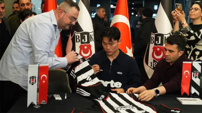 ‘오현규 인기 미쳤다’ 팬 사인회서 유니폼 1만장 완판···