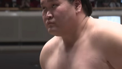 '충격' 무려 192cm 176kg 거구가 20살 어린 제자 폭행→그런데 솜방망이 처벌 