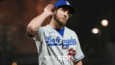 KBO에서 안 받는다…日서 쫓겨난 '전 ML 사이영상' 투수