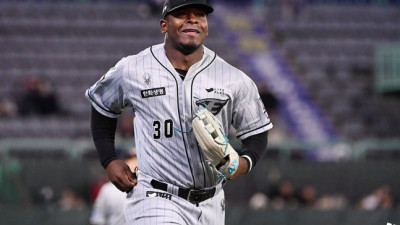 공격도 중요하지만…'류현진도 멘붕' 빠트린 외야 수비 괜찮나?