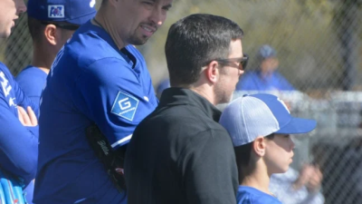 샌프란시스코 팬들, 다저스 투수 스넬 때문에 뿔났다