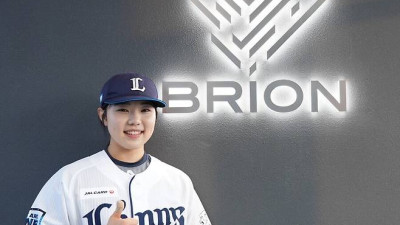 '불모지' 한국이 '세계랭킹 1위' 일본 제쳤다…美여자 프로야구 드래프트 '톱11'에 2명이나
