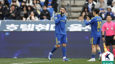 야고, K리그1 개막축포＋멀티 골…김현석호 울산, 강원 3-1 완파