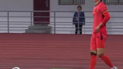 걸리적 거리네, 코너 플래그 뽑아야지… 베트남에 또 진 중국 U-22, 룰도 모르는 선수의 황당 경고에 中 감독도 좌절