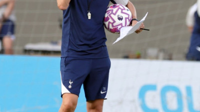 '20년 내 최악 성적' 프랑크 토트넘 감독, 팬들은 내일 아침 경질될 걸 조롱