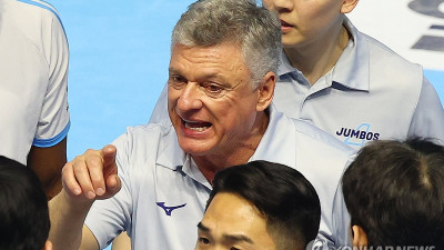 헤난 감독 마쏘, 심리적 안정 주려고 대한항공 본사 함께 방문