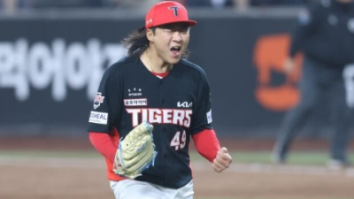 “(채)은성이 형, 그때와 지금의 저는 다릅니다” KIA맨 김범수는 3구삼진으로 증명했다…친정 한화에 90도 인사→SV로 20억원 ‘가치 증명’[MD대전]