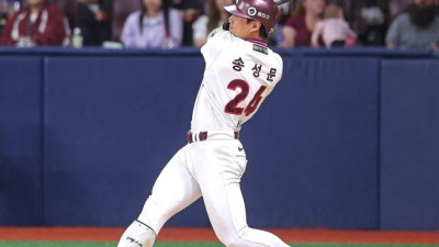 '기둥뿌리' 송성문마저 뽑힌 키움, 성적·연봉총액 하한선 고민